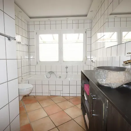 Weide Apartment *